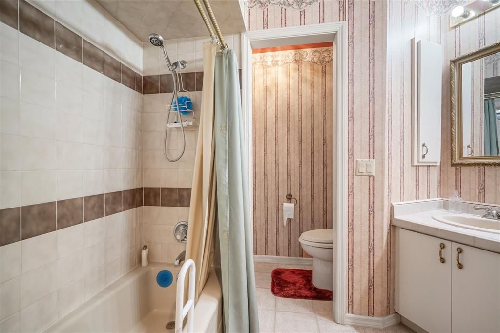 Active With Contract: $872,500 (4 beds, 3 baths, 2945 Square Feet)