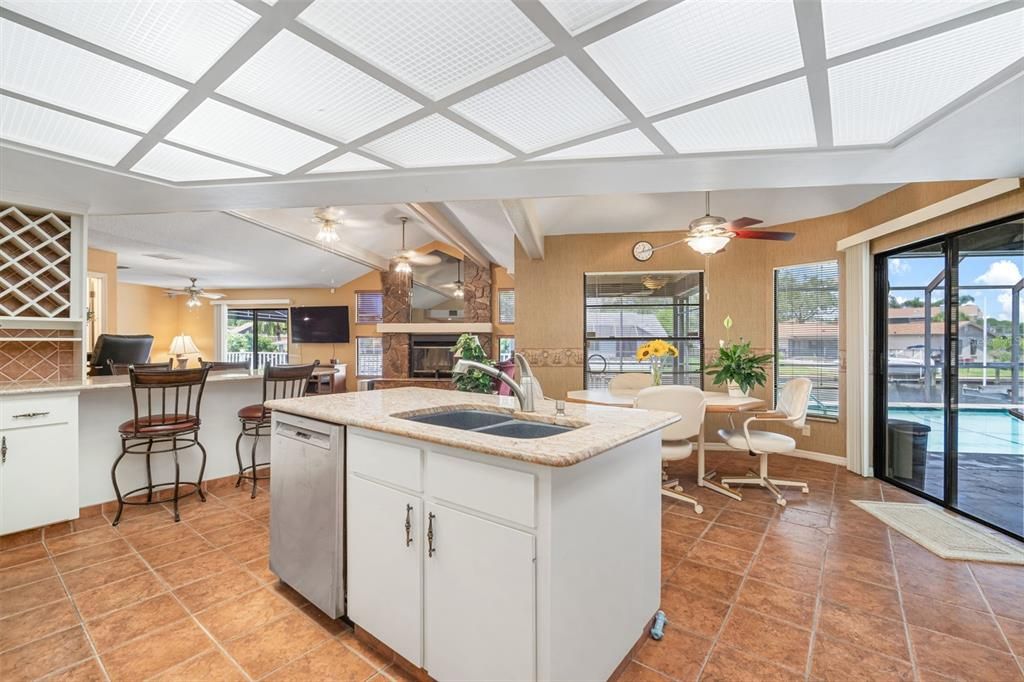 Active With Contract: $872,500 (4 beds, 3 baths, 2945 Square Feet)