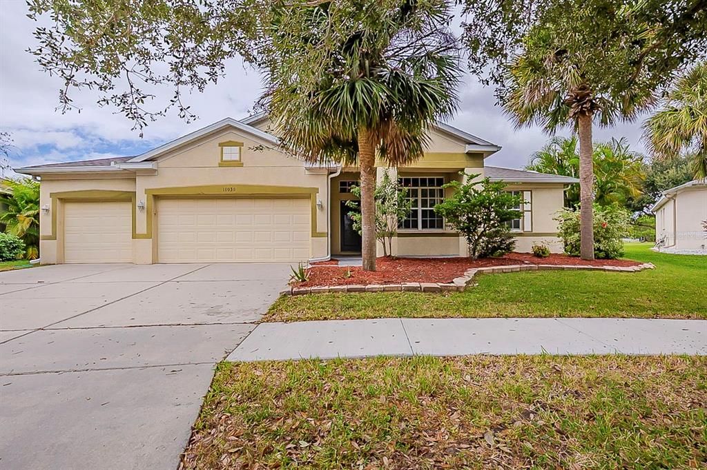 Recently Sold: $454,900 (4 beds, 3 baths, 2644 Square Feet)