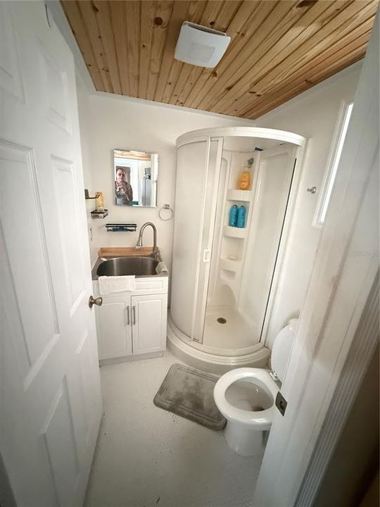 待售: $110,000 (0.22 acres)