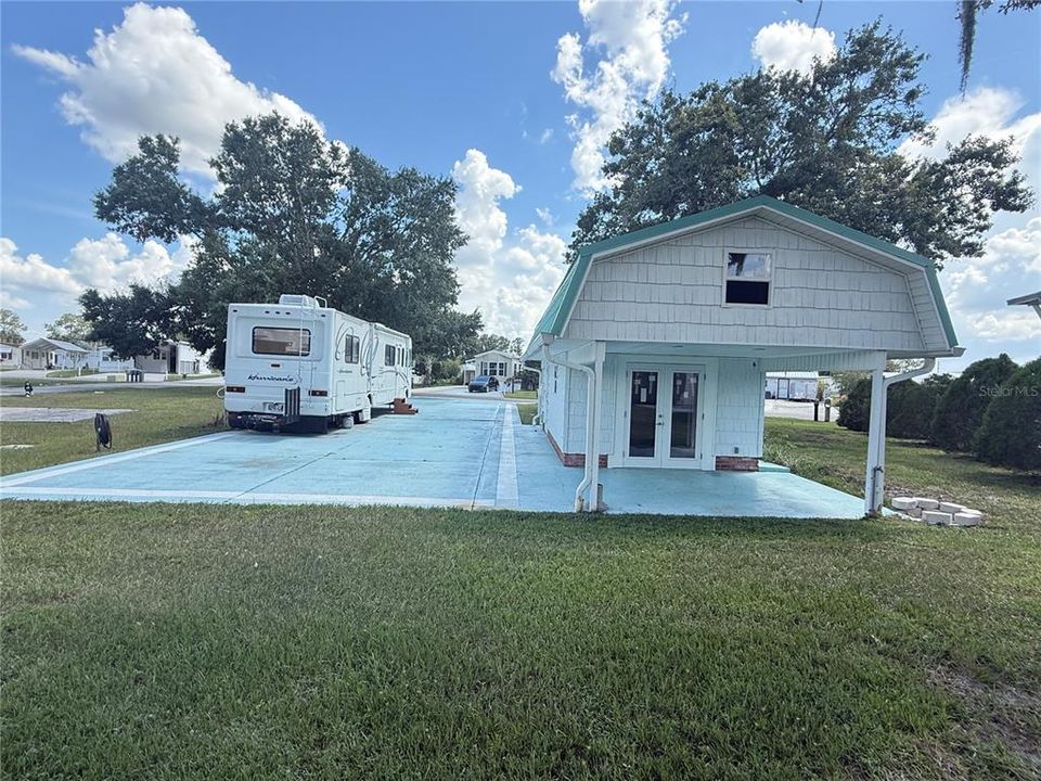 待售: $110,000 (0.22 acres)