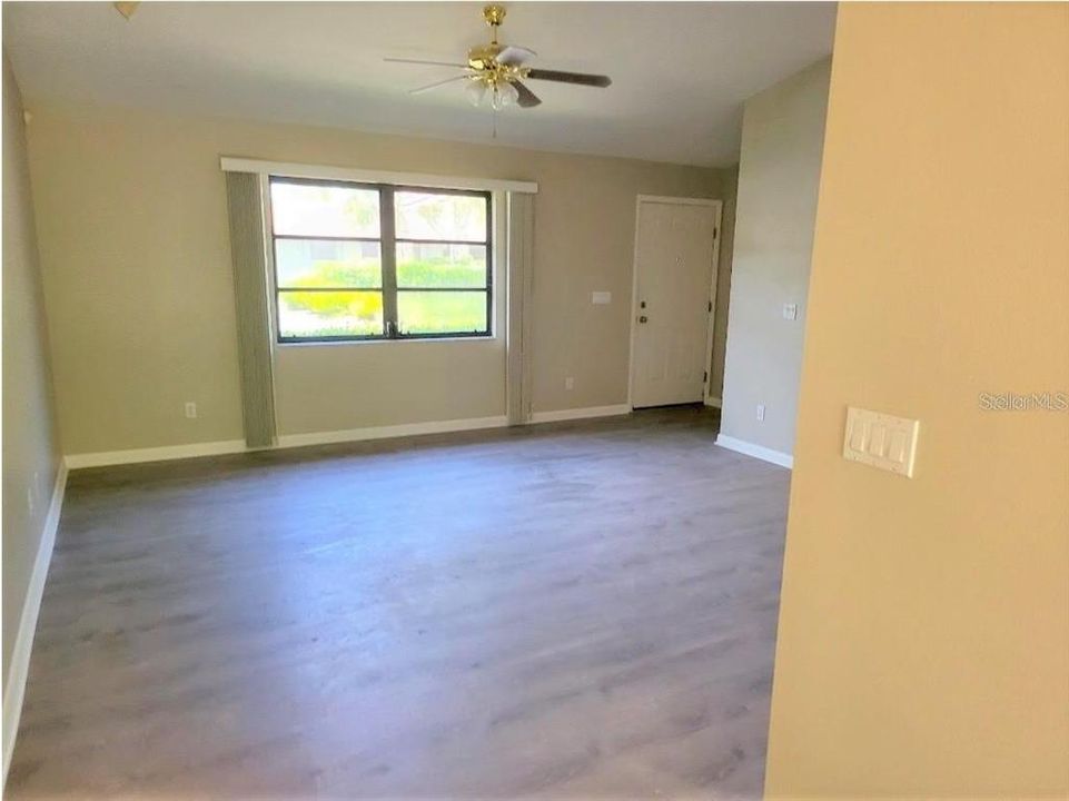 For Rent: $1,800 (2 beds, 2 baths, 1493 Square Feet)