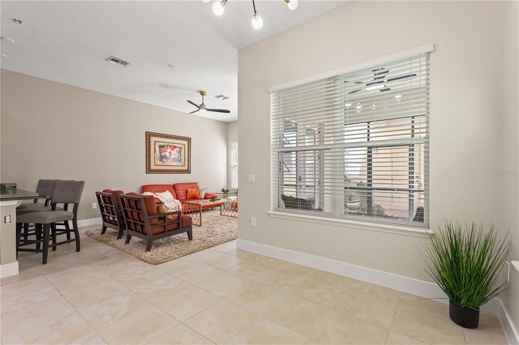 待售: $525,000 (3 贝兹, 2 浴室, 2149 平方英尺)