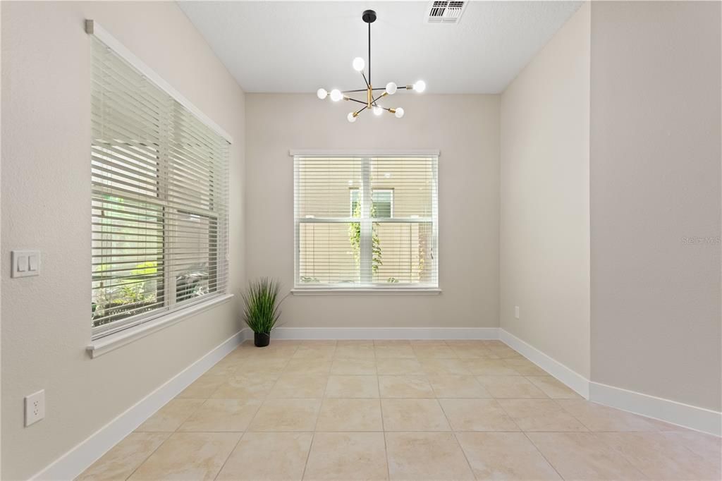 待售: $525,000 (3 贝兹, 2 浴室, 2149 平方英尺)