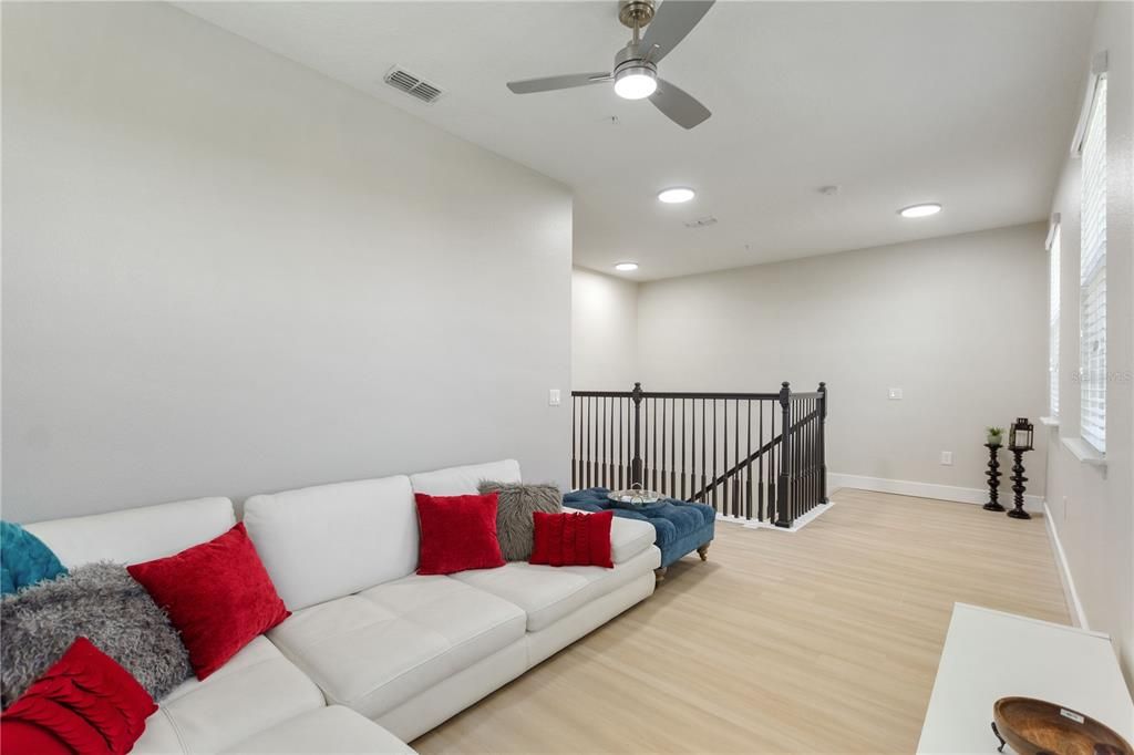 待售: $525,000 (3 贝兹, 2 浴室, 2149 平方英尺)