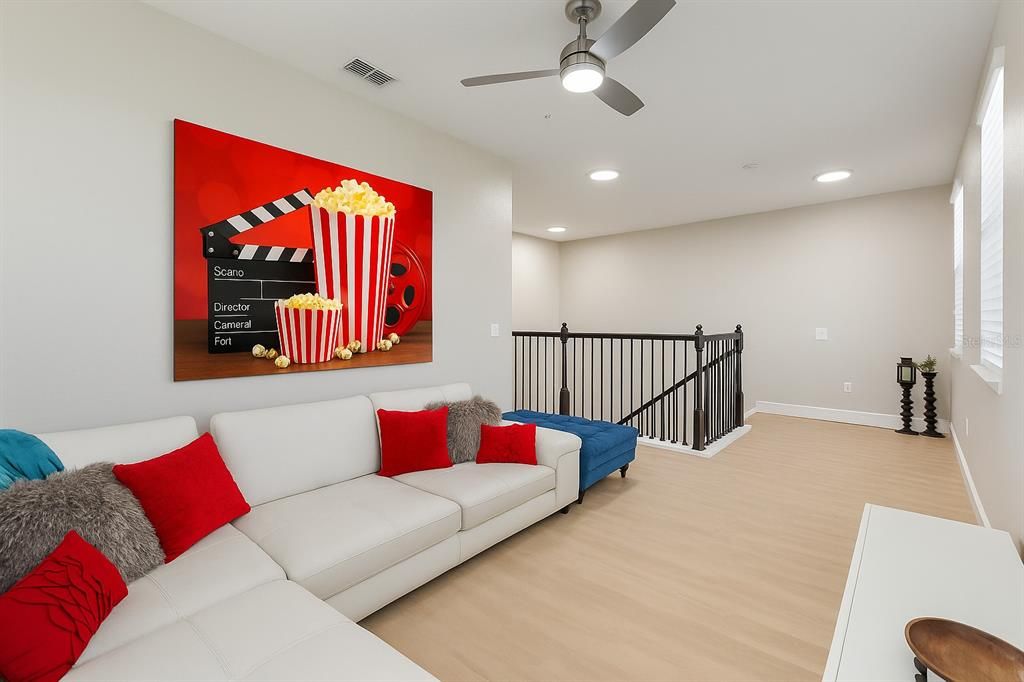 待售: $525,000 (3 贝兹, 2 浴室, 2149 平方英尺)