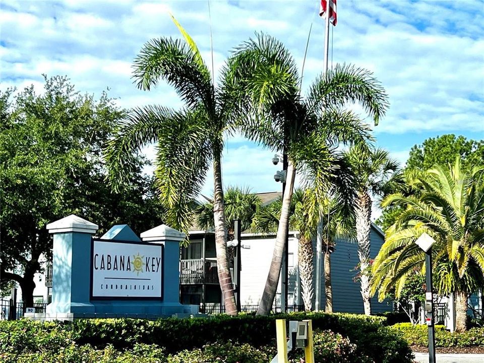 Active With Contract: $175,999 (2 beds, 1 baths, 768 Square Feet)