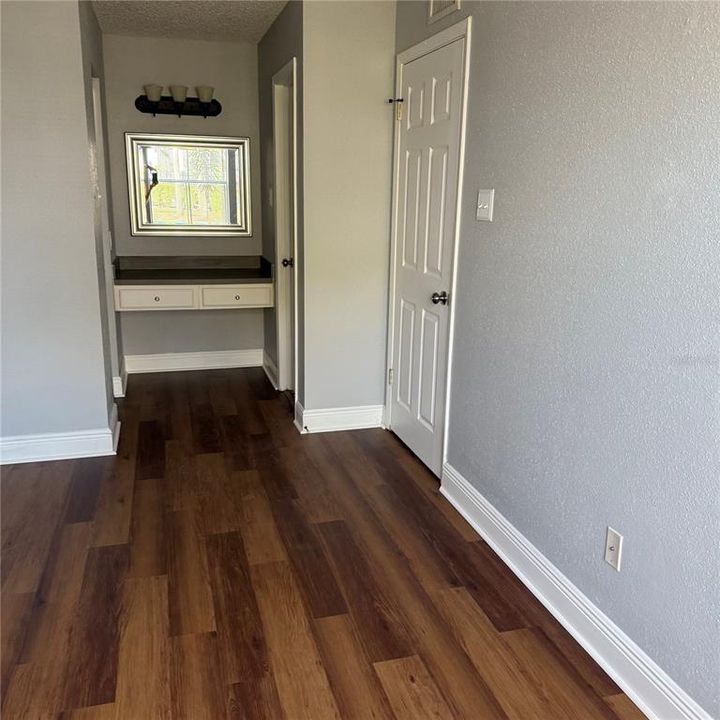 Active With Contract: $175,999 (2 beds, 1 baths, 768 Square Feet)