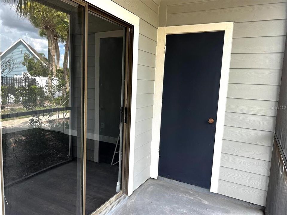 Active With Contract: $175,999 (2 beds, 1 baths, 768 Square Feet)