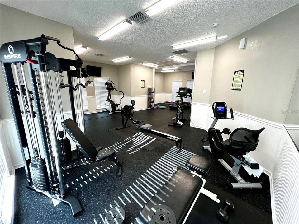 Active With Contract: $175,999 (2 beds, 1 baths, 768 Square Feet)