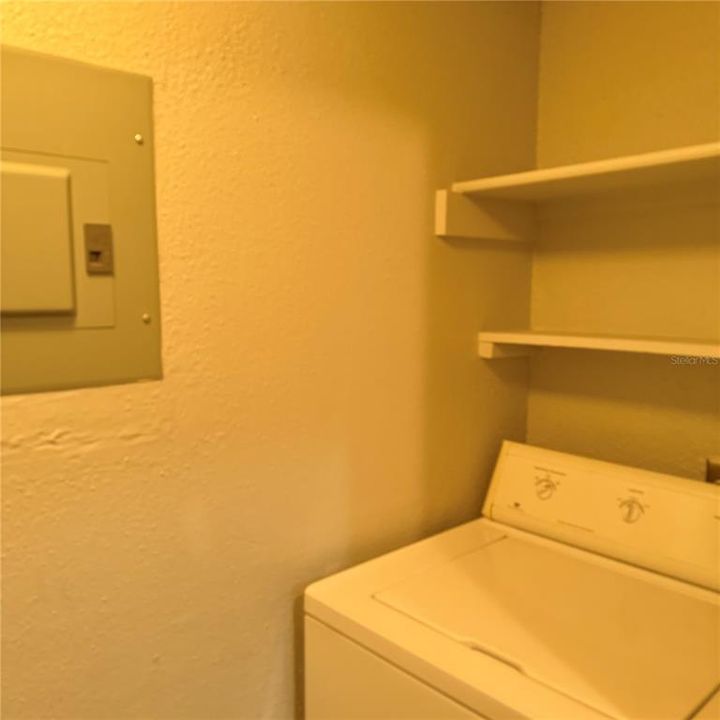 Active With Contract: $175,999 (2 beds, 1 baths, 768 Square Feet)