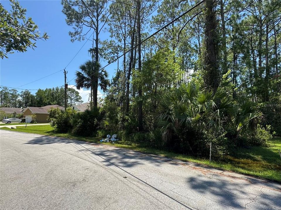 En Venta: $69,999 (0.28 acres)