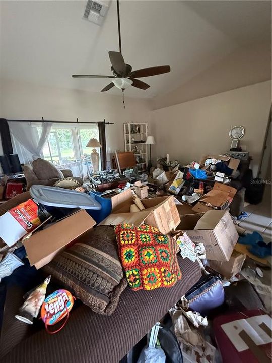 Active With Contract: $199,999 (3 beds, 2 baths, 2102 Square Feet)