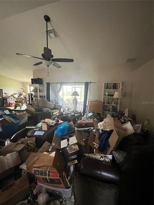 Active With Contract: $199,999 (3 beds, 2 baths, 2102 Square Feet)