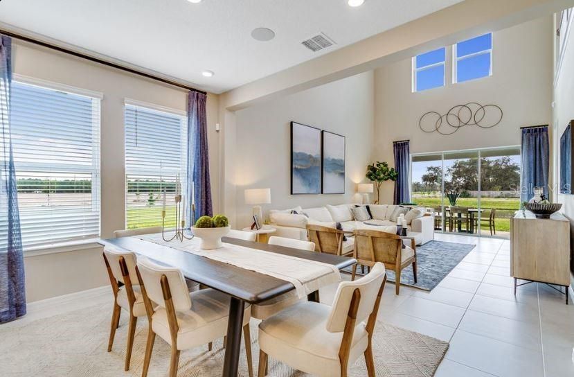 Active With Contract: $535,000 (4 beds, 3 baths, 2582 Square Feet)