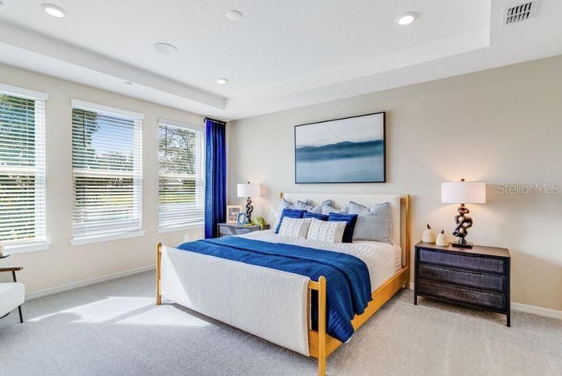 Active With Contract: $535,000 (4 beds, 3 baths, 2582 Square Feet)