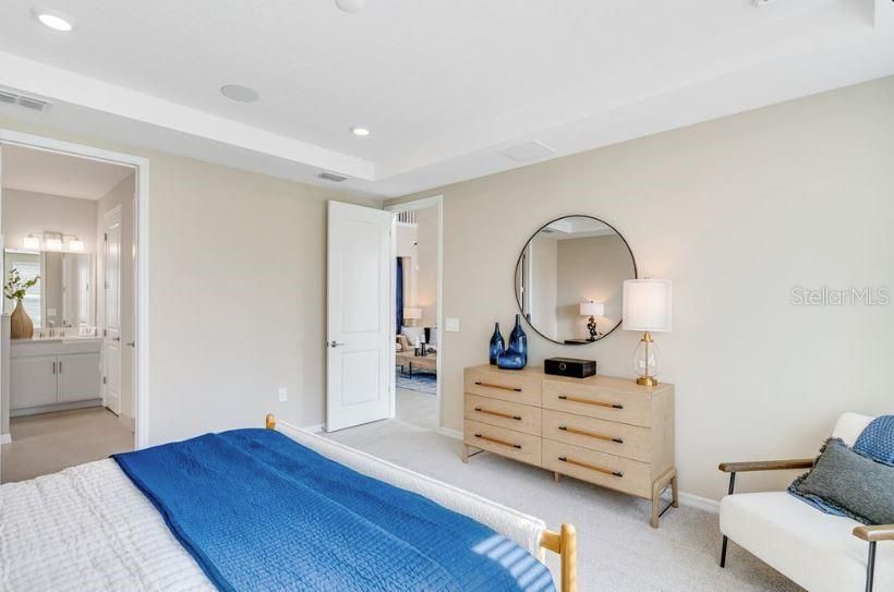 Active With Contract: $535,000 (4 beds, 3 baths, 2582 Square Feet)