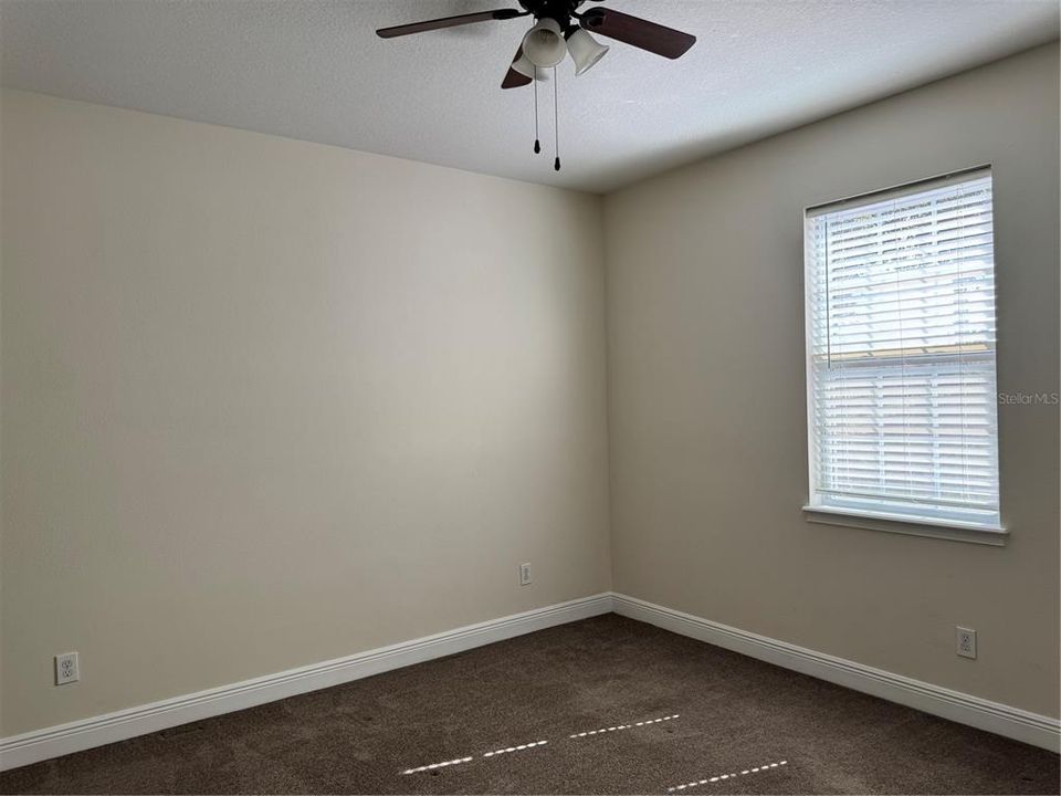 En Venta: $395,000 (4 camas, 3 baños, 2168 Pies cuadrados)