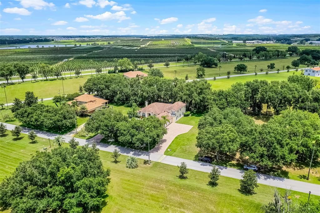 For Sale: $980,000 (5 beds, 4 baths, 4106 Square Feet)