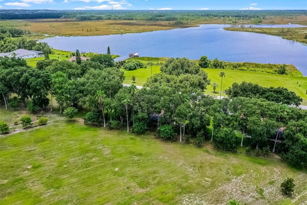 For Sale: $980,000 (5 beds, 4 baths, 4106 Square Feet)