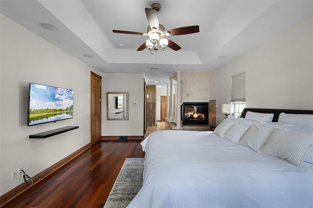 For Sale: $980,000 (5 beds, 4 baths, 4106 Square Feet)