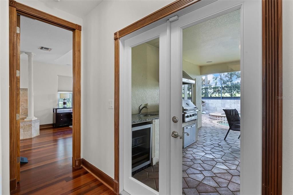 For Sale: $980,000 (5 beds, 4 baths, 4106 Square Feet)