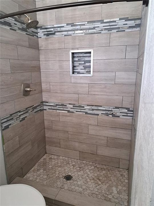 For Rent: $2,250 (3 beds, 2 baths, 1593 Square Feet)