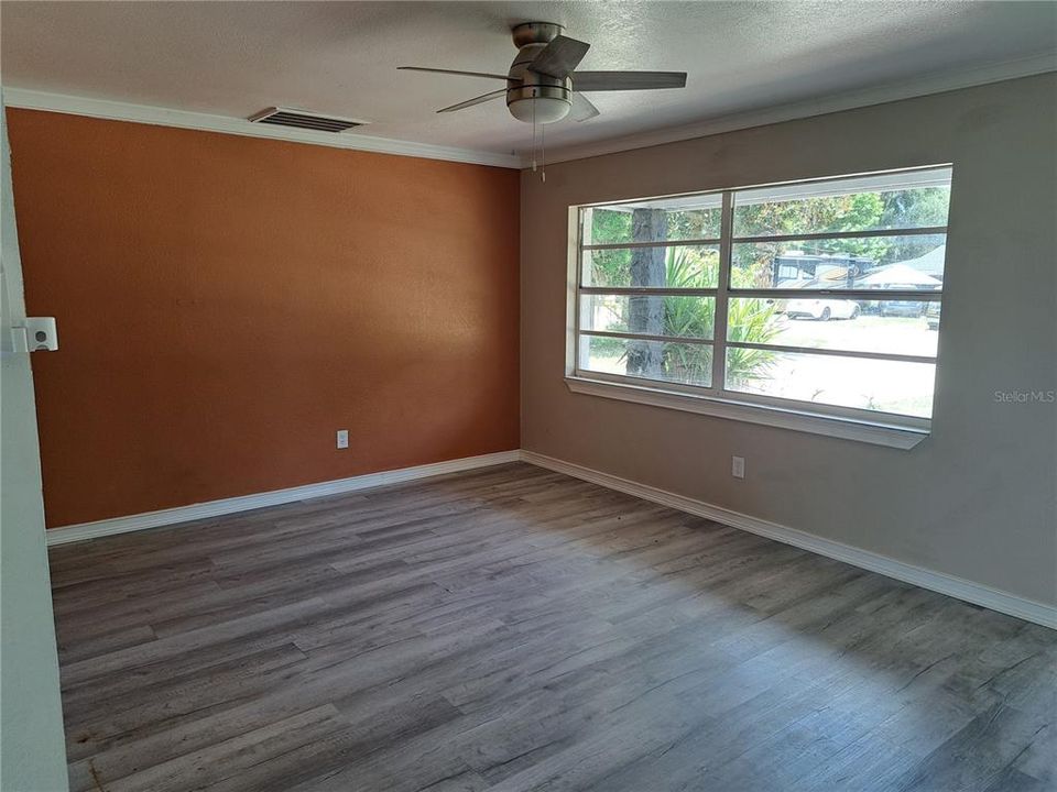 For Rent: $2,250 (3 beds, 2 baths, 1593 Square Feet)