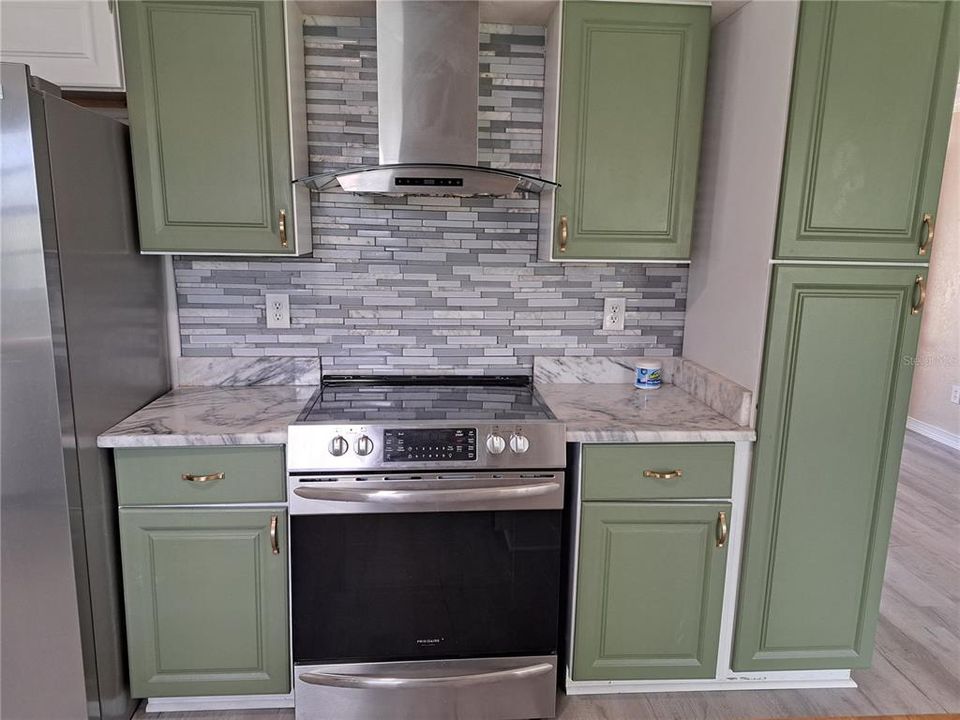 For Rent: $2,250 (3 beds, 2 baths, 1593 Square Feet)