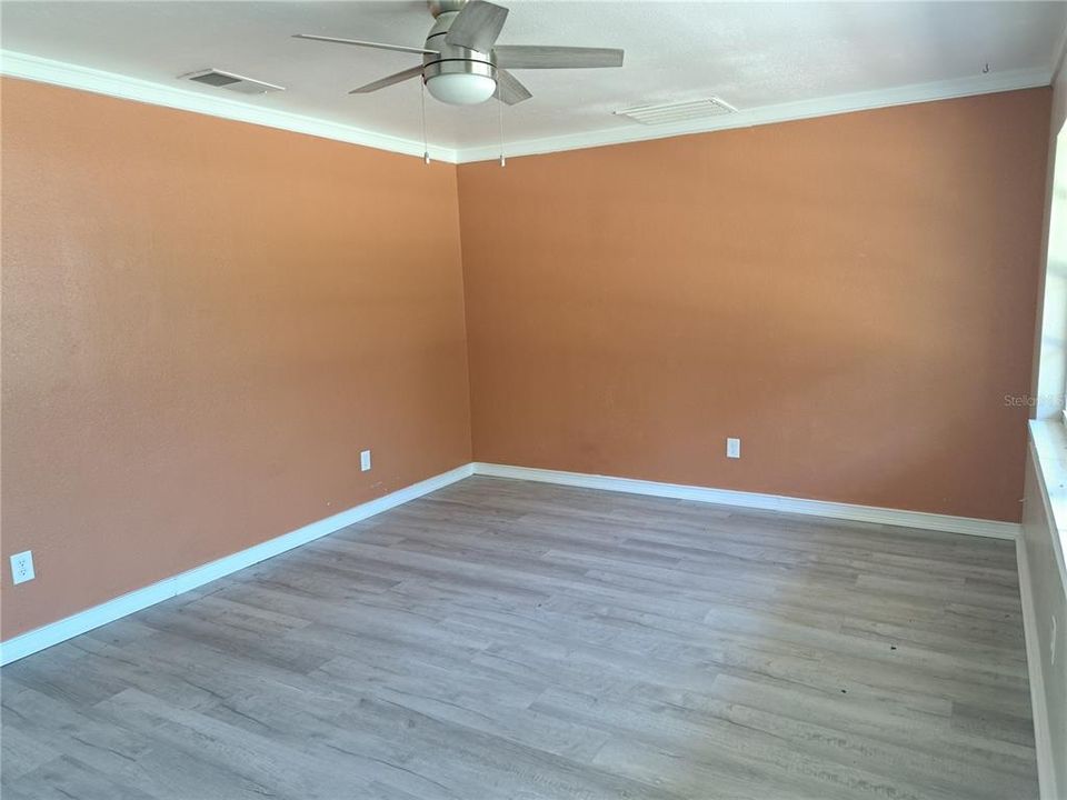 For Rent: $2,250 (3 beds, 2 baths, 1593 Square Feet)