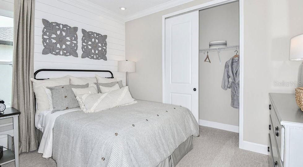 合同活跃: $475,000 (4 贝兹, 2 浴室, 2197 平方英尺)