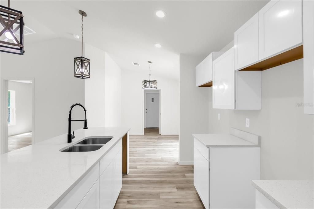 Active With Contract: $220,000 (3 beds, 2 baths, 1173 Square Feet)