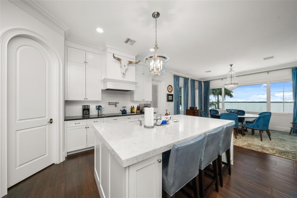 待售: $2,150,000 (3 贝兹, 3 浴室, 5092 平方英尺)