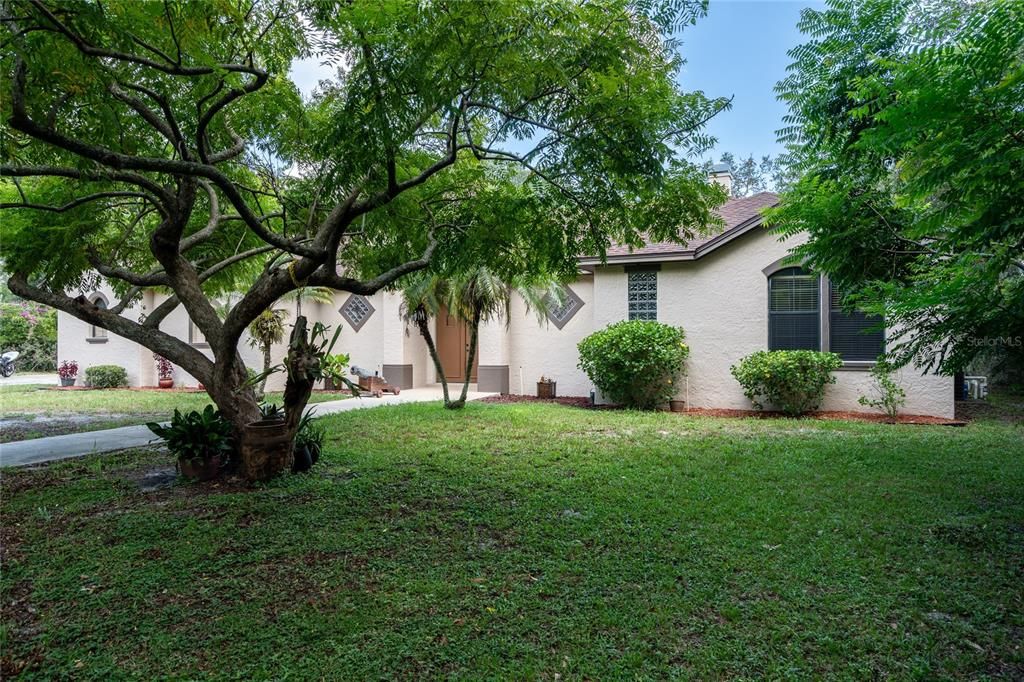 En Venta: $846,400 (4 camas, 3 baños, 2610 Pies cuadrados)