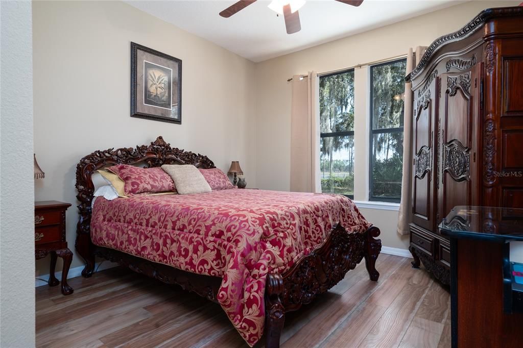 En Venta: $846,400 (4 camas, 3 baños, 2610 Pies cuadrados)