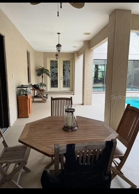 En Venta: $846,400 (4 camas, 3 baños, 2610 Pies cuadrados)