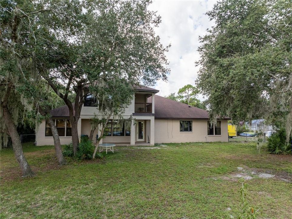 En Venta: $846,400 (4 camas, 3 baños, 2610 Pies cuadrados)