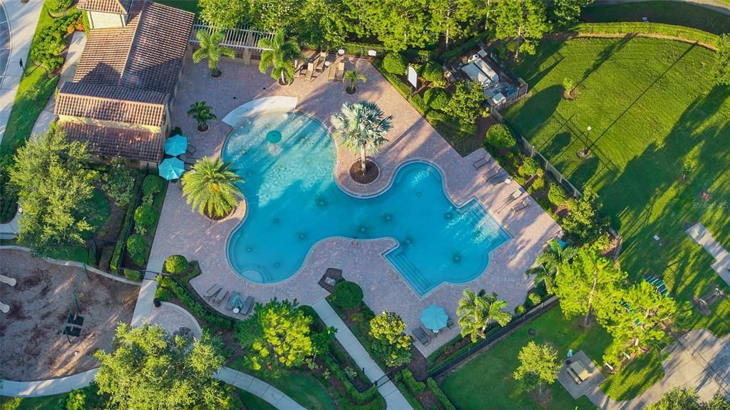 合同活跃: $874,900 (6 贝兹, 4 浴室, 4281 平方英尺)