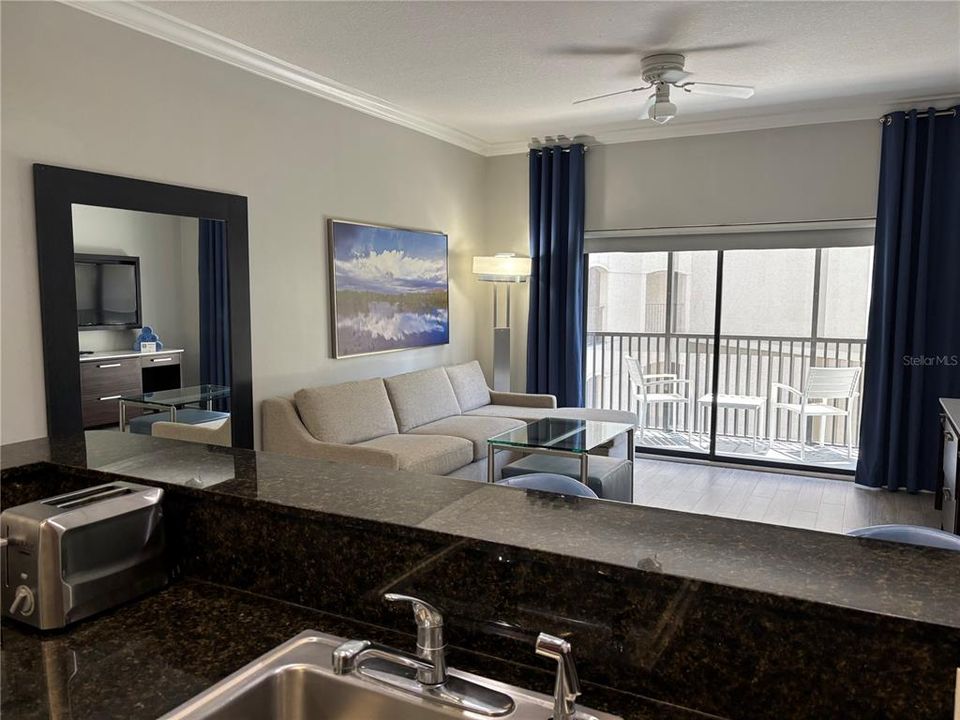 На продажу: $249,000 (2 спален, 2 ванн, 1265 Квадратных фут)