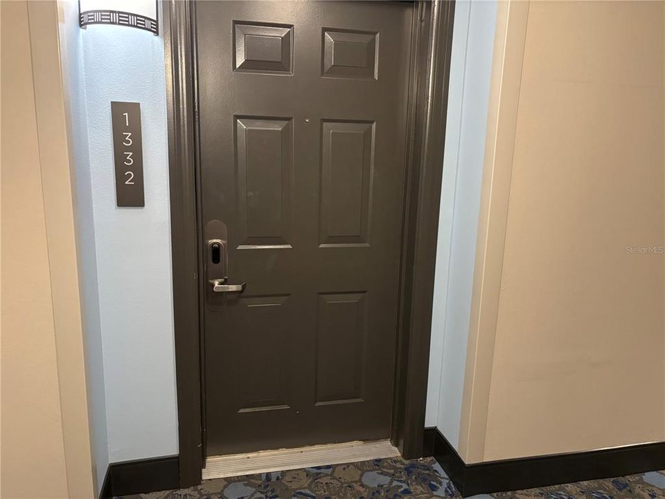 На продажу: $249,000 (2 спален, 2 ванн, 1265 Квадратных фут)