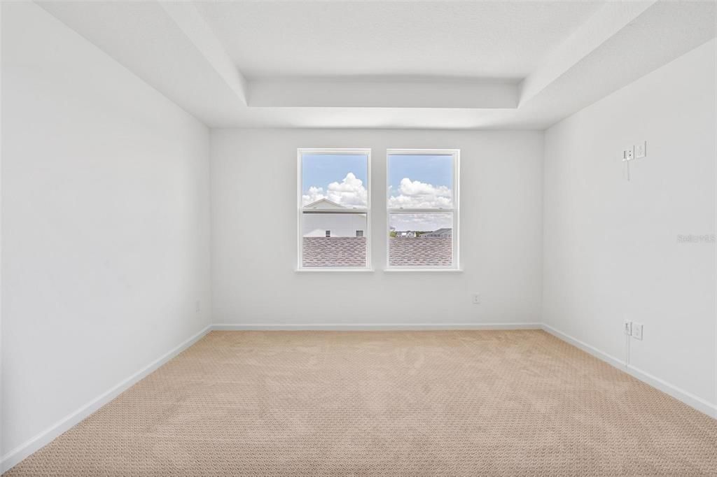 Под контрактом: $2,600 (3 спален, 2 ванн, 1760 Квадратных фут)