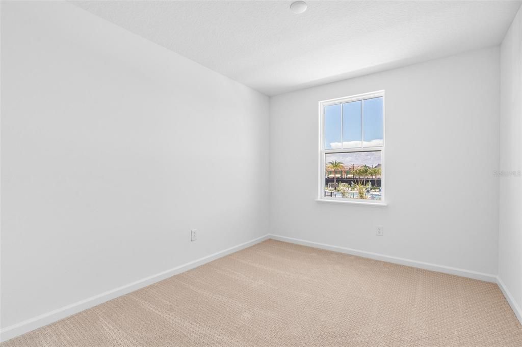 Под контрактом: $2,600 (3 спален, 2 ванн, 1760 Квадратных фут)