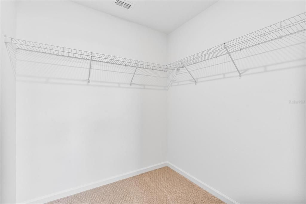 Под контрактом: $2,600 (3 спален, 2 ванн, 1760 Квадратных фут)