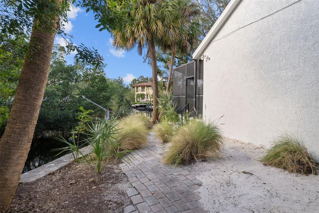 For Rent: $11,000 (4 beds, 2 baths, 1783 Square Feet)