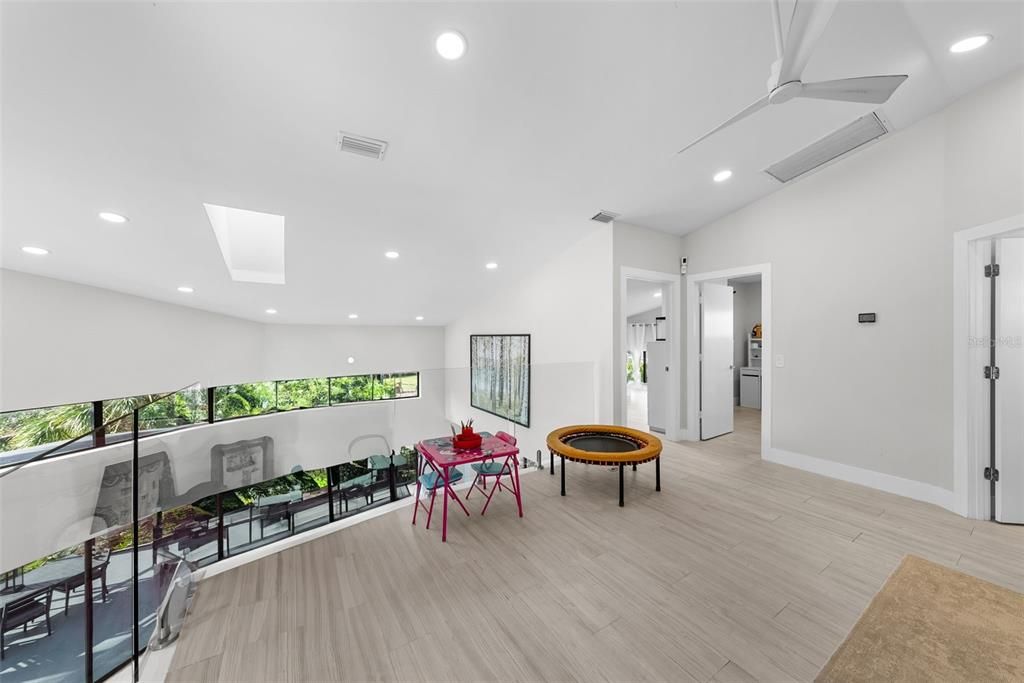 For Rent: $11,000 (4 beds, 2 baths, 1783 Square Feet)