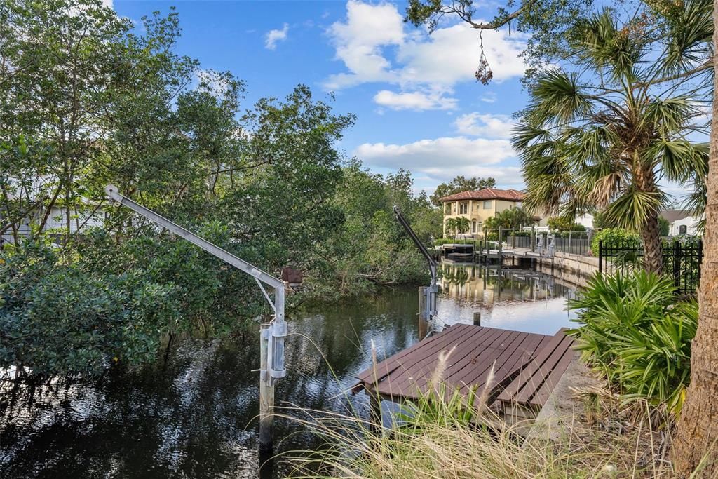 For Rent: $11,000 (4 beds, 2 baths, 1783 Square Feet)