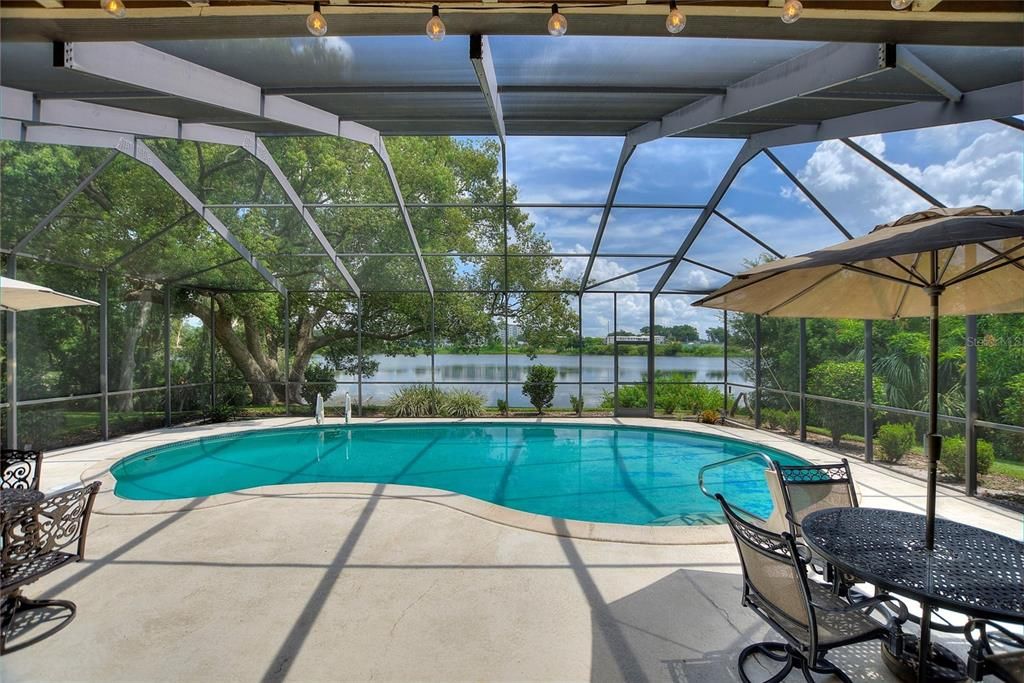 待售: $775,000 (4 贝兹, 2 浴室, 2710 平方英尺)