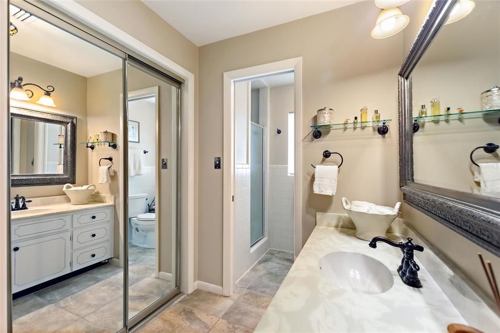 待售: $775,000 (4 贝兹, 2 浴室, 2710 平方英尺)