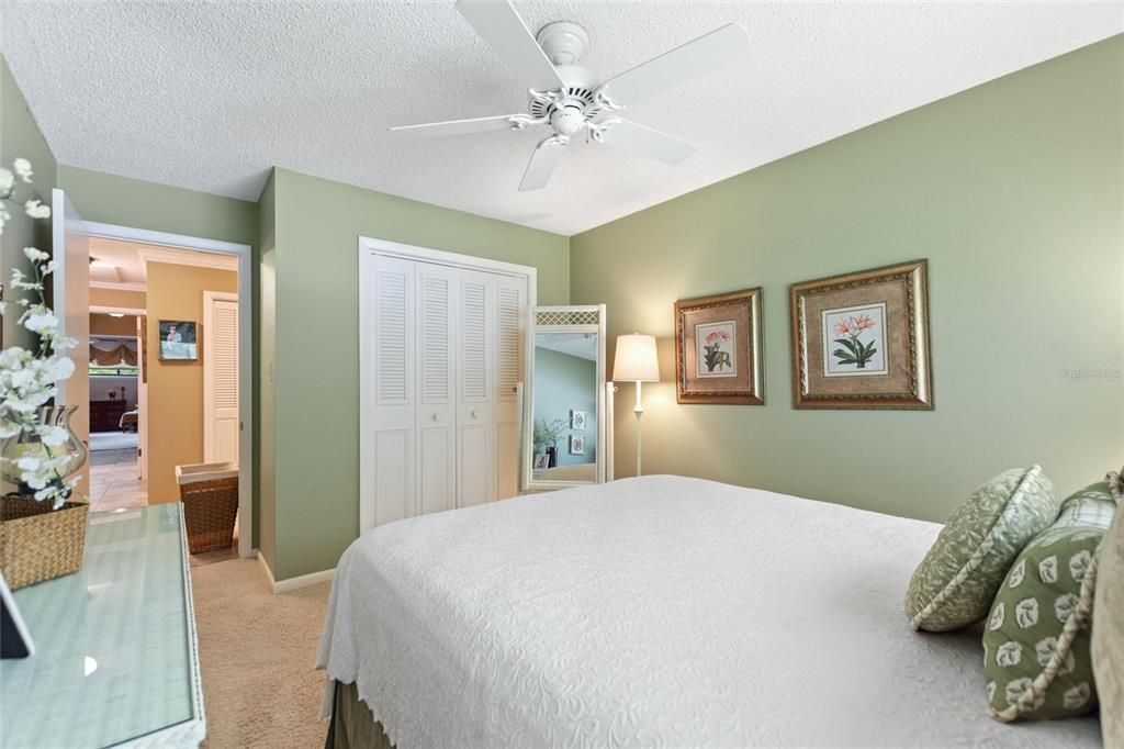 待售: $775,000 (4 贝兹, 2 浴室, 2710 平方英尺)