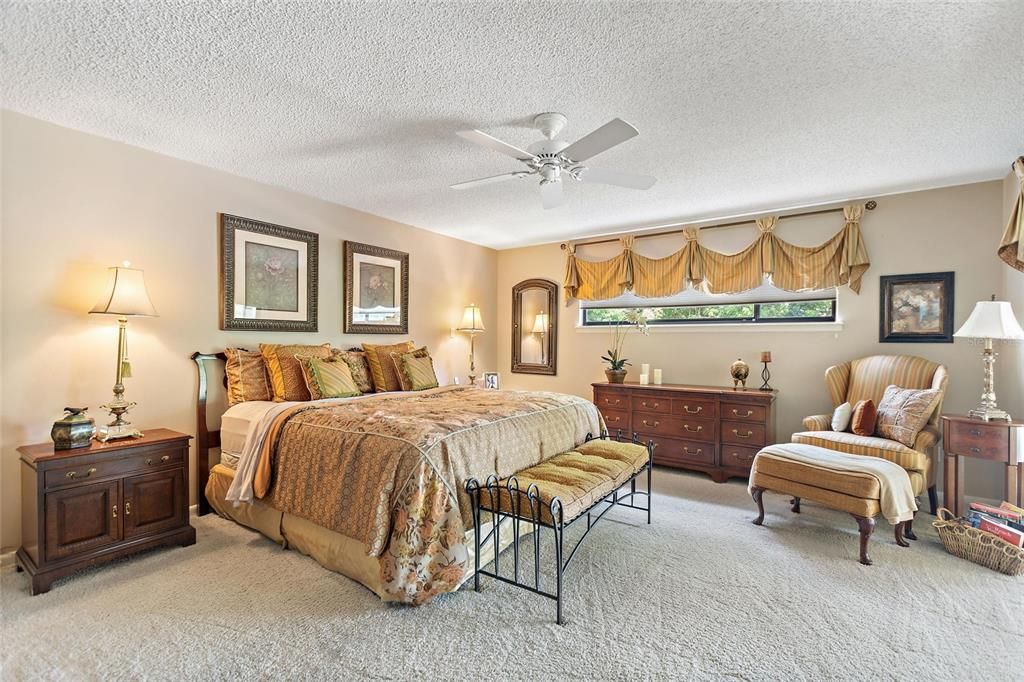 待售: $775,000 (4 贝兹, 2 浴室, 2710 平方英尺)